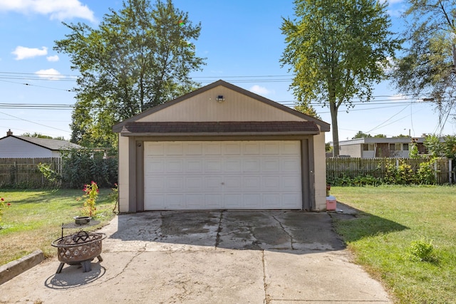 detached garage with fence