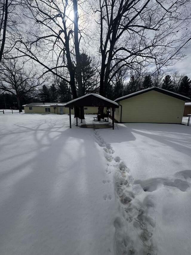 3222 E Houghton Lake Dr, Houghton Lake, MI 48629