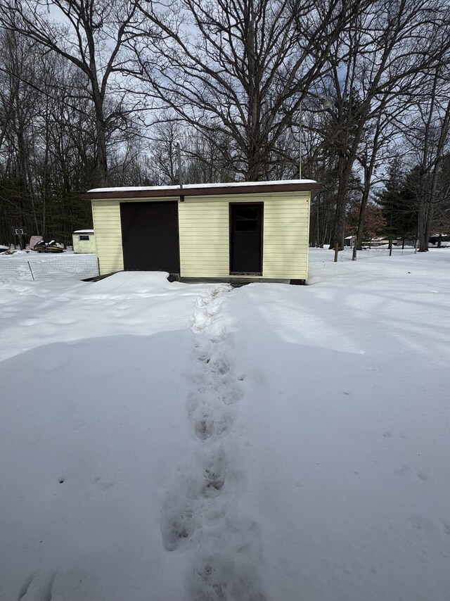 3222 E Houghton Lake Dr, Houghton Lake, MI 48629