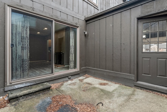 view of entrance to property