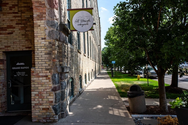 940 Monroe Ave NW # 461, Grand Rapids, MI 49503 - surrounding community