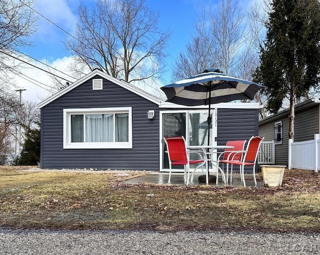 view of front of property featuring a patio