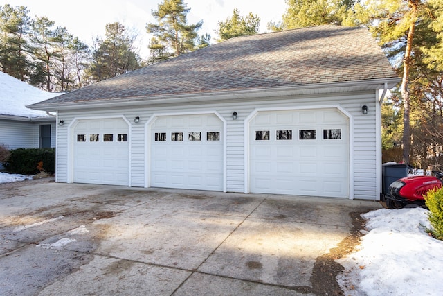 view of detached garage