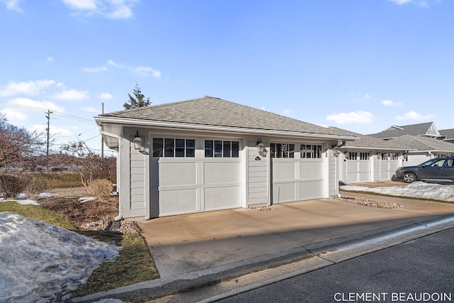 view of detached garage