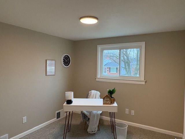 office area with carpet and baseboards