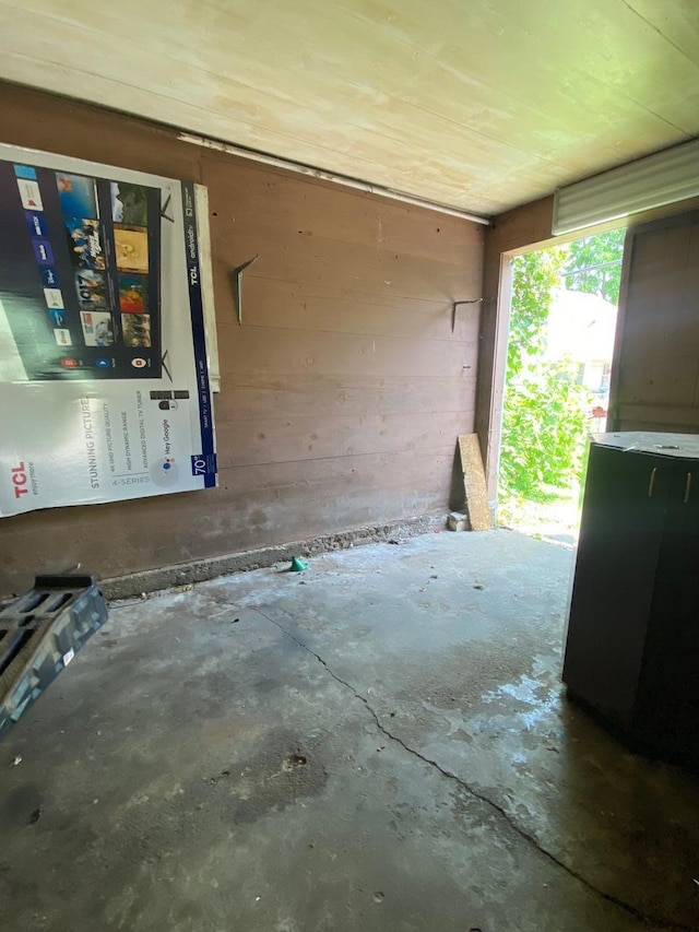 1228 Quarry Ave NW, Grand Rapids, MI 49504 - view of garage