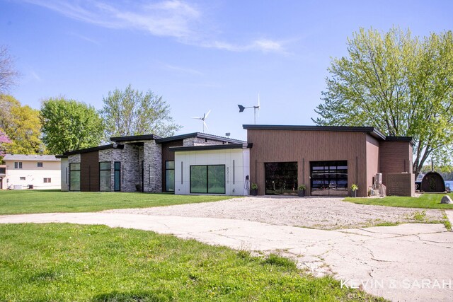69088 Hillside Dr, Dowagiac, MI 49047