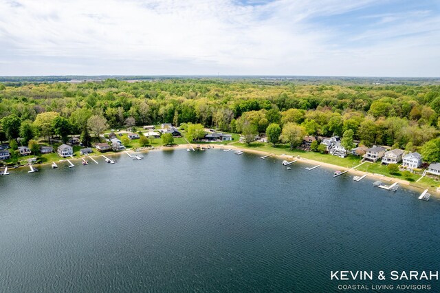69088 Hillside Dr, Dowagiac, MI 49047