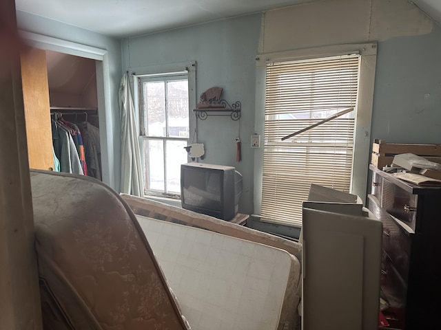 bedroom featuring a closet