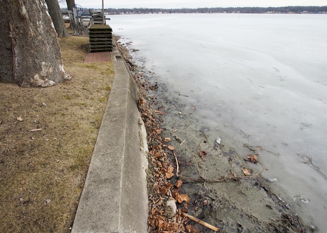 view of water feature