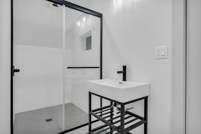 4301 Avery St, Detroit, MI 48208 - full bath featuring a stall shower and a sink