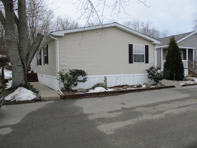 view of home's exterior