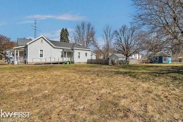 Listing photo 3 for 2400 Stone St, Port Huron MI 48060