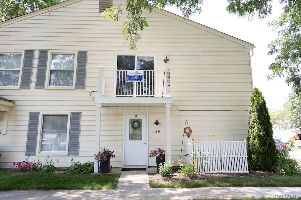 2861 Glenwood, Lake Orion, MI 48360 - photo 1