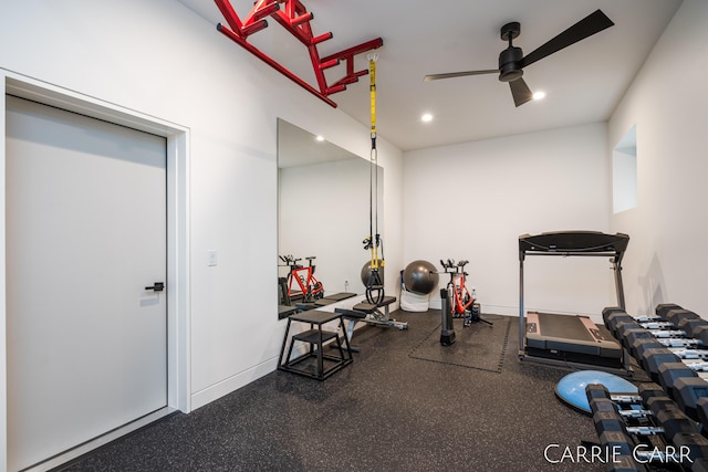 workout room featuring ceiling fan, recessed lighting, and baseboards