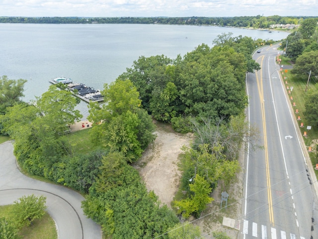 4053 Harbor Vista Dr, Orchard Lake, MI 48323