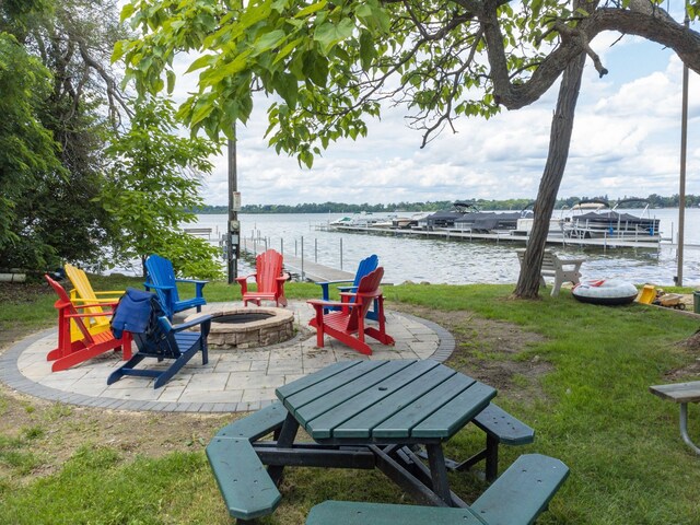 4053 Harbor Vista Dr, Orchard Lake, MI 48323