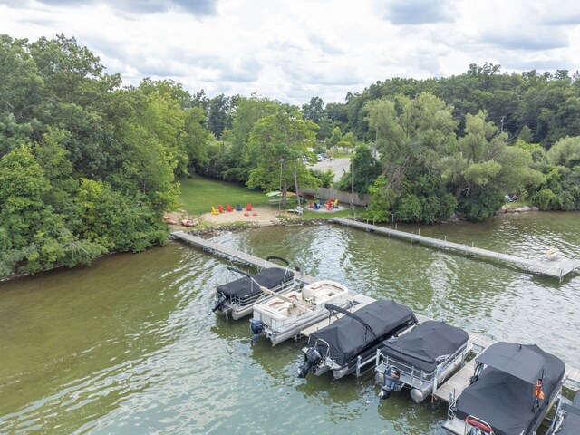 4053 Harbor Vista Dr, Orchard Lake, MI 48323