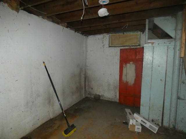 view of unfinished basement