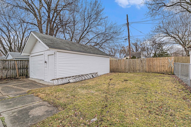 detached garage with fence