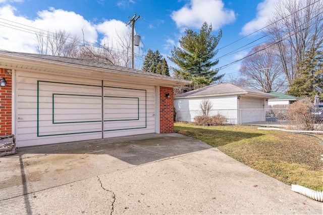 view of detached garage