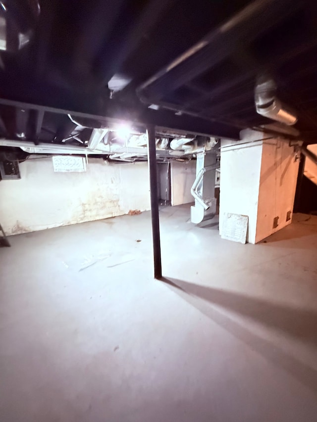 view of unfinished basement