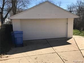 view of detached garage