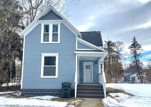 view of front of home