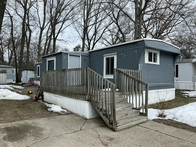 view of manufactured / mobile home