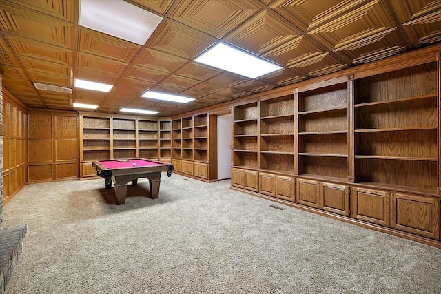 rec room featuring light carpet, visible vents, built in features, an ornate ceiling, and pool table