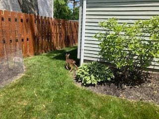 view of yard featuring fence