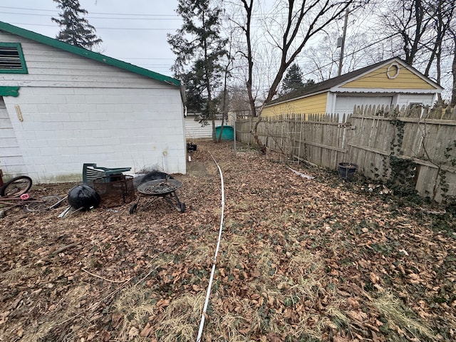 view of yard with fence