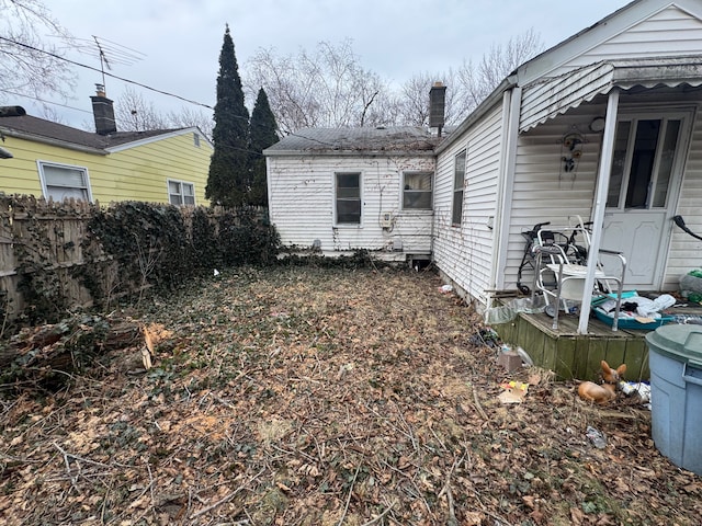 view of yard featuring fence