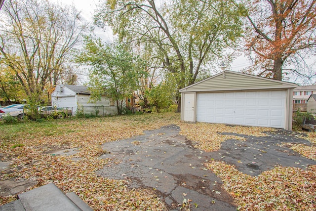 view of detached garage