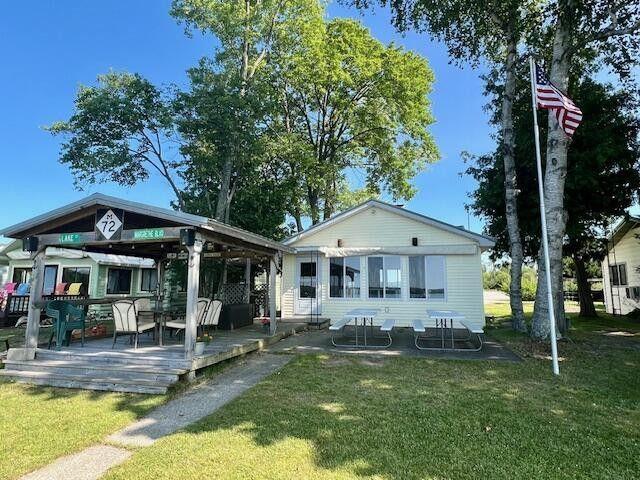 9137 N Lake Shore Dr, Grayling, MI 49738