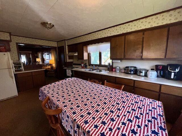 9137 N Lake Shore Dr, Grayling, MI 49738