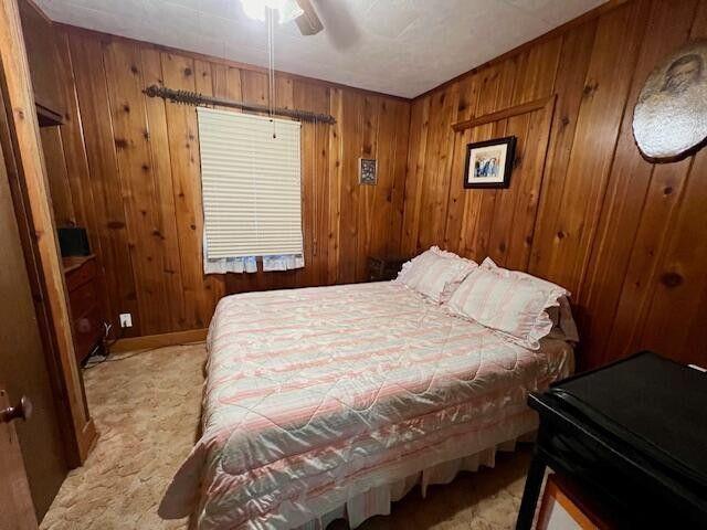 9137 N Lake Shore Dr, Grayling, MI 49738