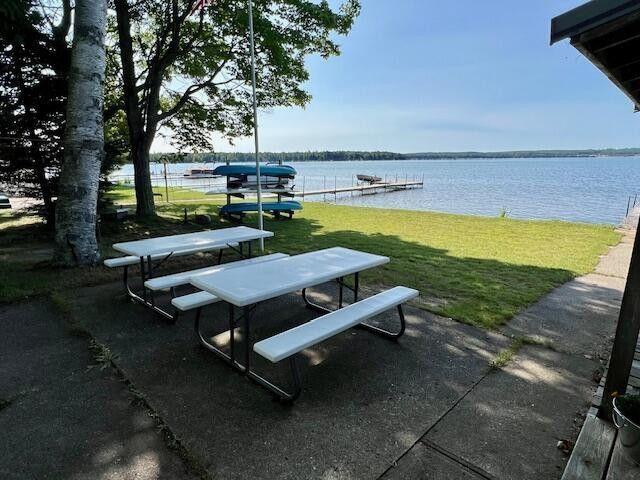 9137 N Lake Shore Dr, Grayling, MI 49738