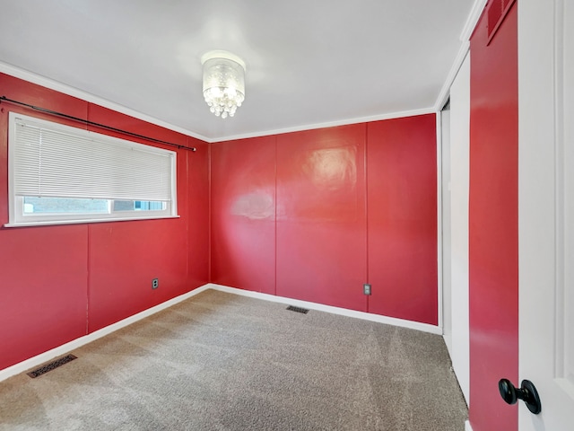 15455 Mulberry St, Southgate, MI 48195 - unfurnished room with baseboards, visible vents, and carpet floors