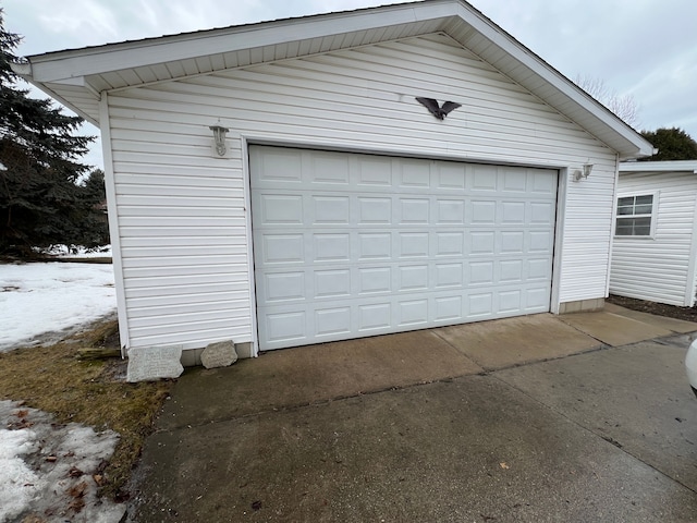 view of detached garage