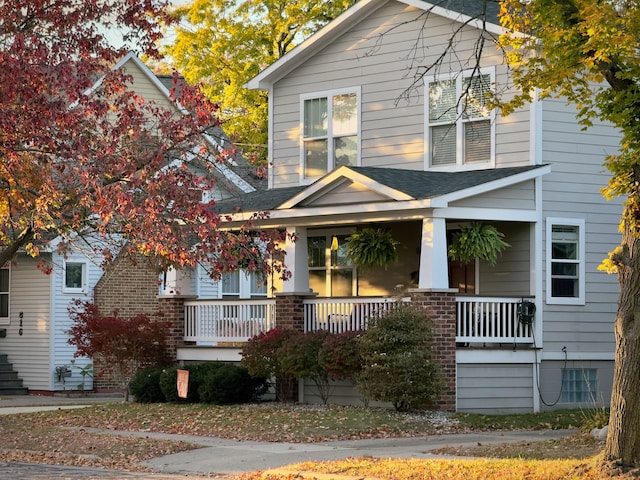 view of front of home with covered porch