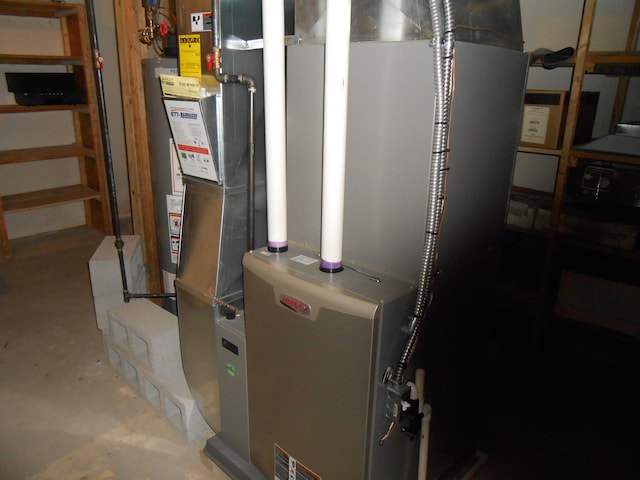 13267 Pearl Dr, Utica, MI 48315 - utility room featuring heating unit