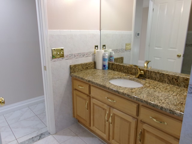 13267 Pearl Dr, Utica, MI 48315 - bathroom featuring tile patterned floors and vanity