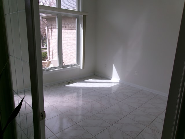 13267 Pearl Dr, Utica, MI 48315 - empty room with baseboards and visible vents