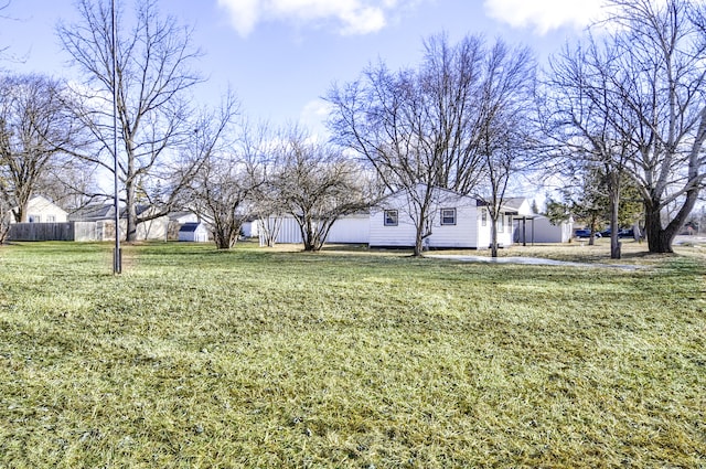 view of yard featuring fence