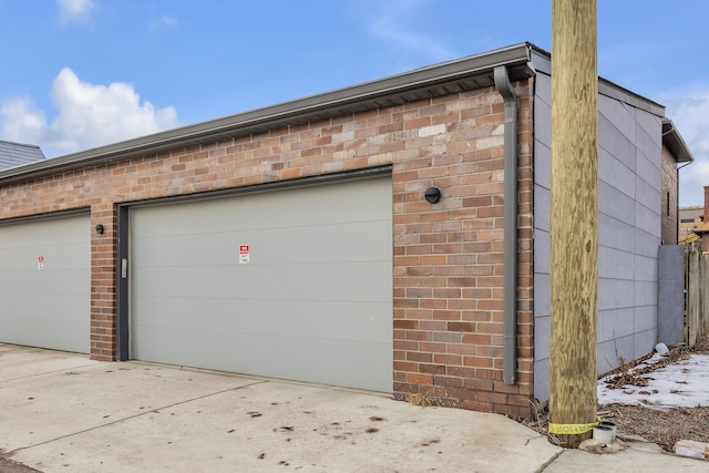 view of detached garage