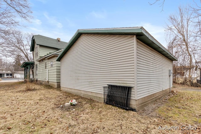 view of side of property