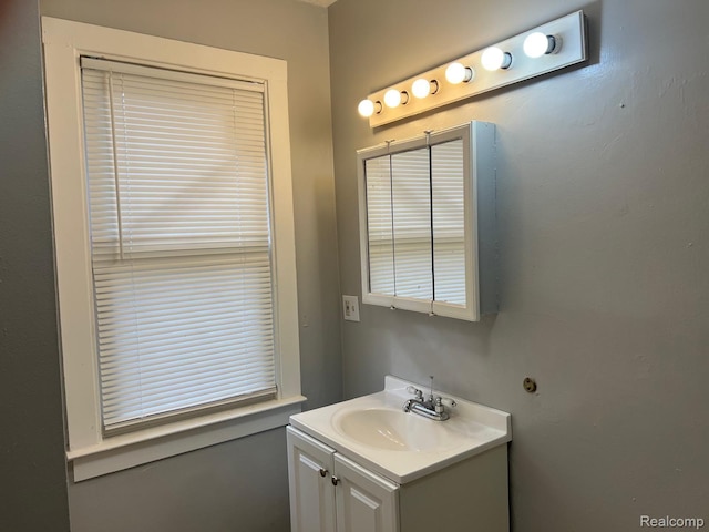 24067 Sargent Ave, Southfield, MI 48033 - bathroom with vanity