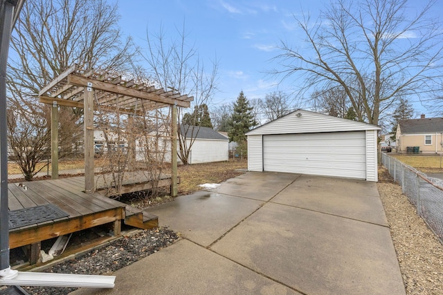 detached garage with fence