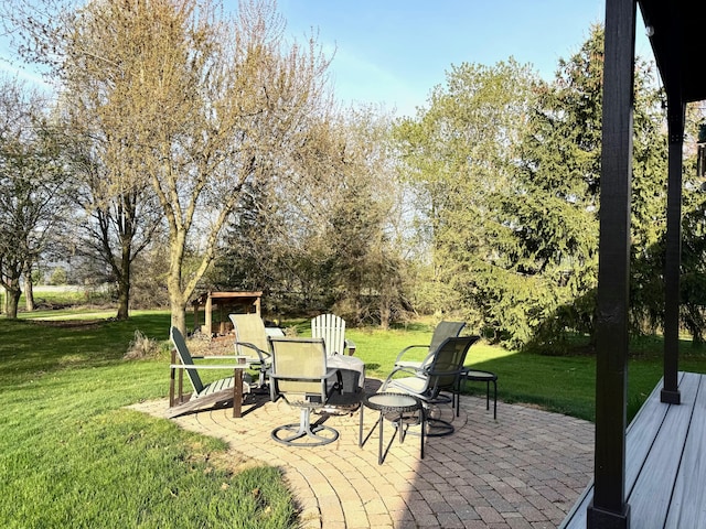 1085 Melrose Ct, Saline, MI 48176 - view of patio